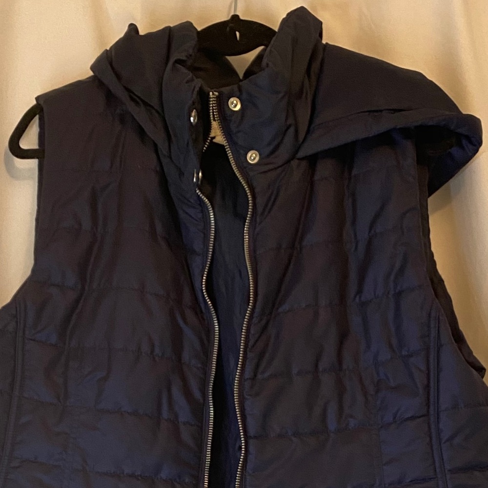 NY & Co. Puffer Vest - Picture 2 of 2